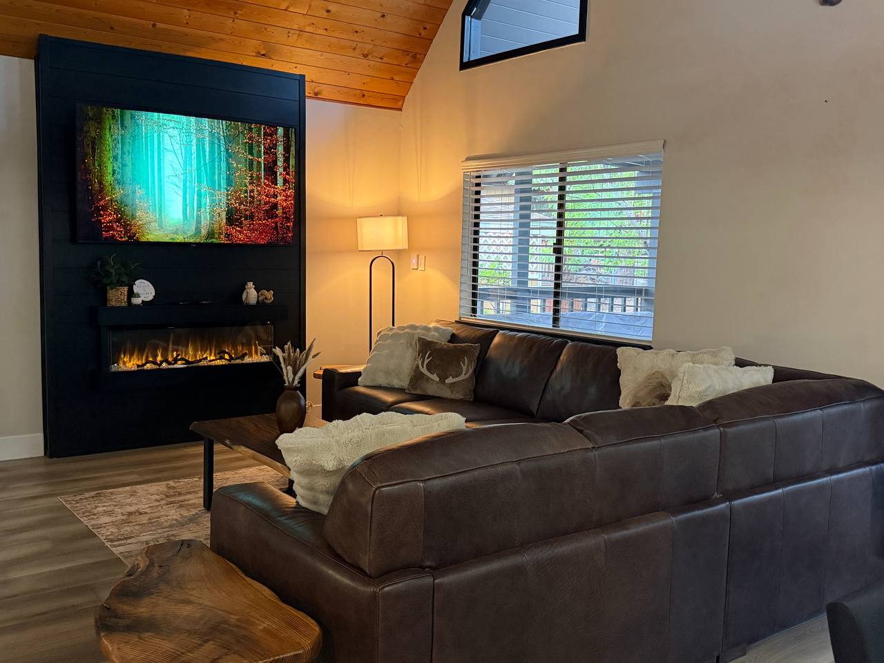 Living room with fireplace and Smart TV